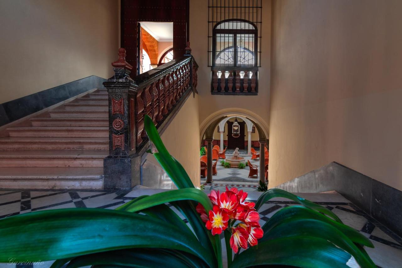 Palacio Marques De La Gomera Осуна Екстериор снимка
