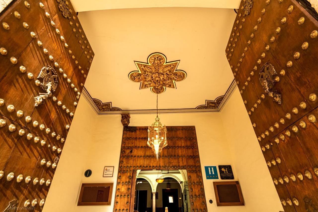 Palacio Marques De La Gomera Осуна Екстериор снимка