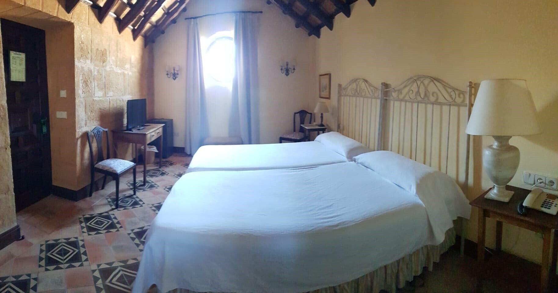 Palacio Marques De La Gomera Осуна Екстериор снимка