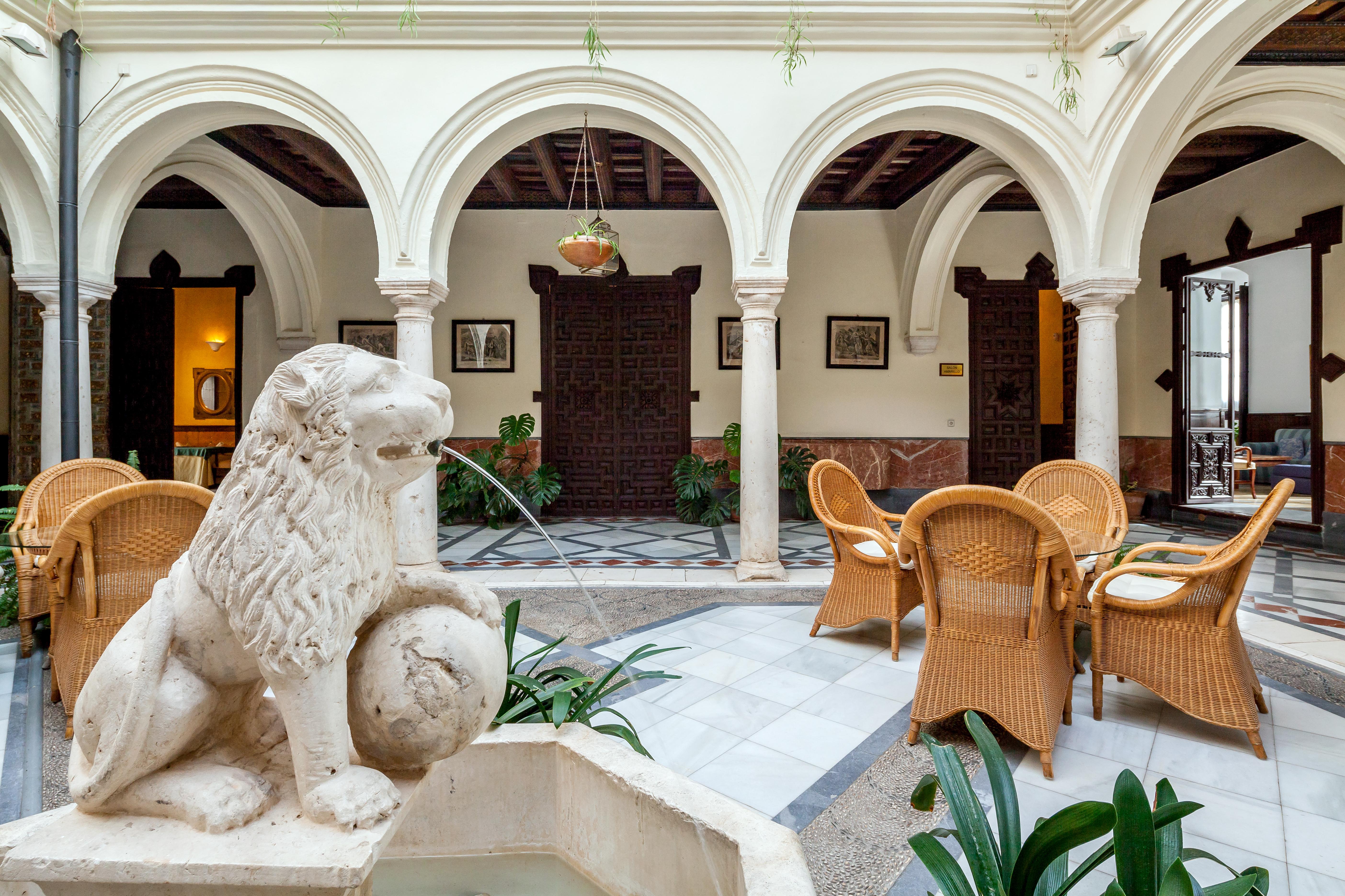 Palacio Marques De La Gomera Осуна Екстериор снимка