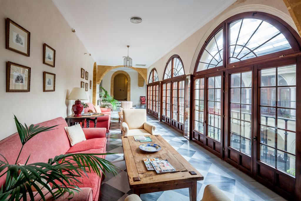 Palacio Marques De La Gomera Осуна Екстериор снимка